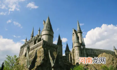 北京环球影城停车场怎么收费的