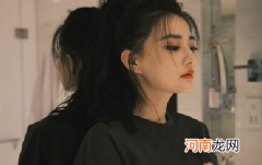 染过黑发漂几次能褪色