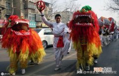舞龙的历史由来 舞龙舞狮是哪里的传统