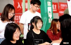 未来十年女生好就业的专业 什么职业最有前景适合女生的职业