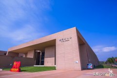 东方金字塔在哪个城市，怎么去？