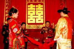 简短新婚贺语大全 怎么祝福新人结婚