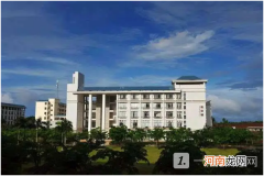 琼台师范学院是公办还是民办？琼台师范学院是在哪个城市？