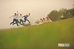 婚礼摄影如何拍出最特别的傧相团