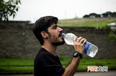 漱口水喝下去会对人体造成伤害吗 漱口水喝了有什么危害