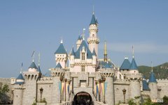 香港迪士尼连续7年亏损，去年净亏损收窄至24亿港元