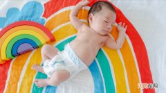 月子里新生儿如何喂养 新生儿胃容量变化图