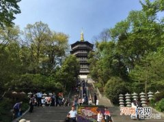 雷峰塔简介 杭州西湖的雷峰塔为什么会倒？