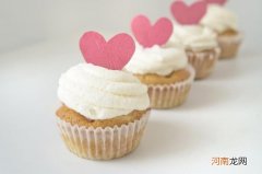 三色杯子蛋糕如何做