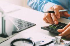 普通人买哪个医疗保险好 职工医保和居民医保的报销比例是多少