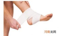 崴脚了怎么办 男生打篮球崴脚了怎么办