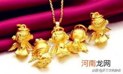 女生戴银镯子的禁忌 为什戴银运气差