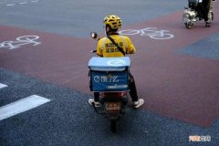 小县城送外卖一个月能挣多少钱 送外卖一个月能挣多少钱