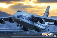 机长：84米；翼展：88.74米 最大的运输机安-225运输机