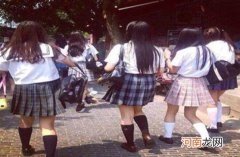 jk基础款怎样分正统 正统JK基础款没有收腰以宽松为主