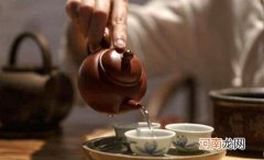 根据经济决定 泡茶用什么水 纯净水或者是矿泉水最好