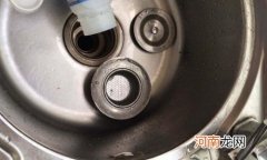 下水道的油垢用什么方法自动掉下来