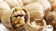 搭配可能引起胃积食 核桃和柿子能一起吃吗 不能