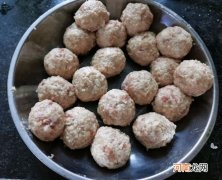 猪肉丸子的做法