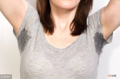 腋窝总出汗是什么原因 腋下出汗多什么原因