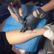 去哪里洗纹身 哪里洗纹身