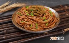 热干面要煮多久才会熟 热干面冷水煮还是热水