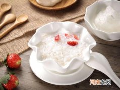 燕窝两边泡不开是刷胶了吗？炖燕窝不化水是不是假的