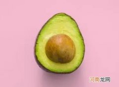 牛油果硬硬的是没熟吗？牛油果打开里面有黑线还能吃吗