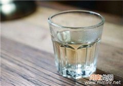 人体每天什么时候喝水更健康？