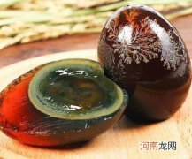 煮皮蛋要去壳吗？松花蛋怎么保存不会坏