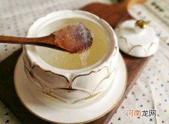 市面上的假燕窝是什么做的？燕窝发黄好还是发白好