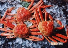 蒸螃蟹中途能开锅翻吗？吃螃蟹头痒是不是过敏