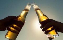 喝酒吐黄水多久能好 喝酒吐黄水苦水是怎么缓解