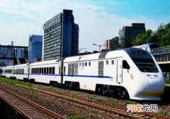 火车票软卧改签硬卧会退差价吗？火车卧铺软卧充电的地方在哪