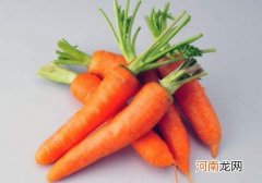 胡萝卜异常生长是什么原因？几月份种植胡萝卜最好