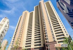 33层腰线层是什么意思？无遮挡的二楼可以买吗？