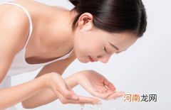 洗脸超过3分钟属于过度清洁吗