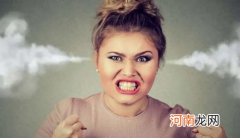 嘴里发苦是什么原因造成的