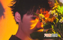 如何让前任主动求复合