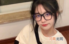 蛋白矫正后染发颜色会深吗