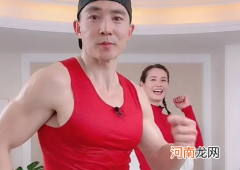 女神操腰痛正常吗