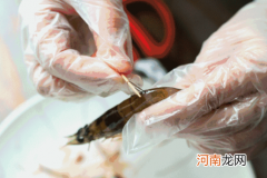 虾怎么剥壳去虾线