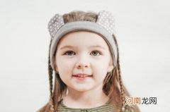 2023年1月12日农历腊月廿一出生的属虎女孩八字起名,惠风和畅取名查询