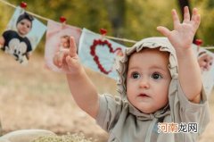 2023年1月4日出生的婴儿什么命 农历腊月十三的宝宝八字起名字