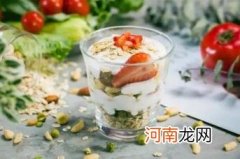 酸奶的热量高还是牛奶的热量高