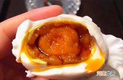 孕妇过量食用咸鸭蛋会有什么坏处 怀孕可以吃咸鸭蛋吗