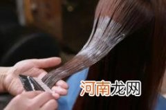 2022大学军训管头发颜色吗