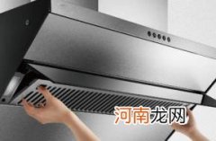 别人一做饭我家满是油烟味物业管吗