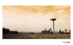 武汉街头现 “尸体睡袋”，警方 : 漏气充气娃娃别乱丢, 你怎么看 淘宝上卖的