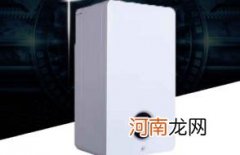 壁挂炉烟囱下雨倒灌水怎么办
